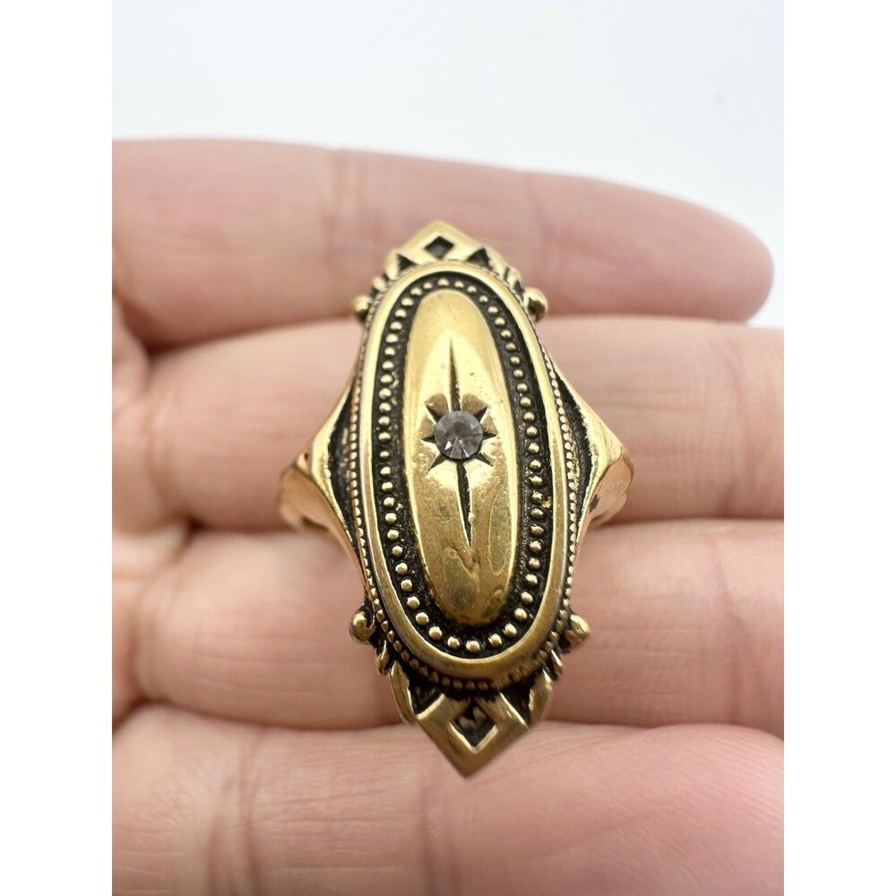 Vintage Avon Kensington Ring Gold-tone Victorian Revival Signed Size 4.25